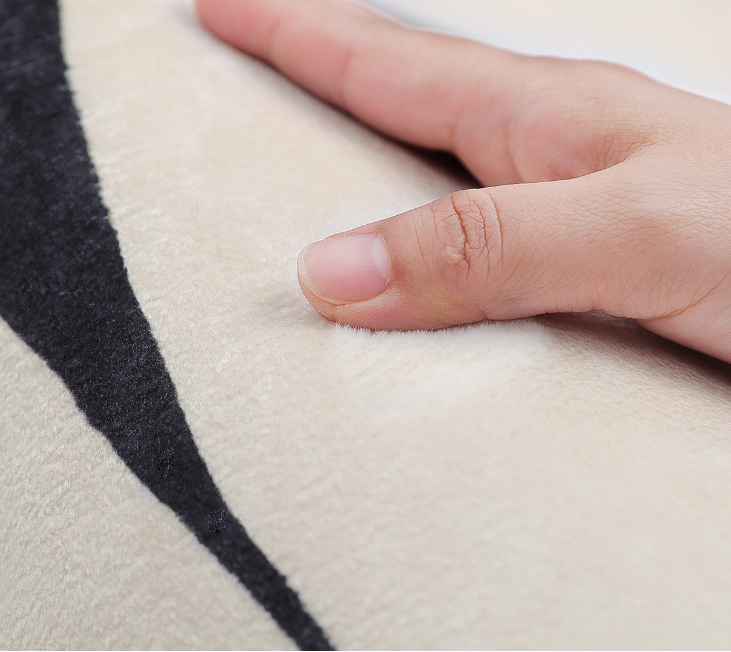 Moroccan Minimalist Black Pattern Comfortable Thickened Carpets For Living Room Bedroom Bedside Rugs Anti-slip Foot Mats - Image 2