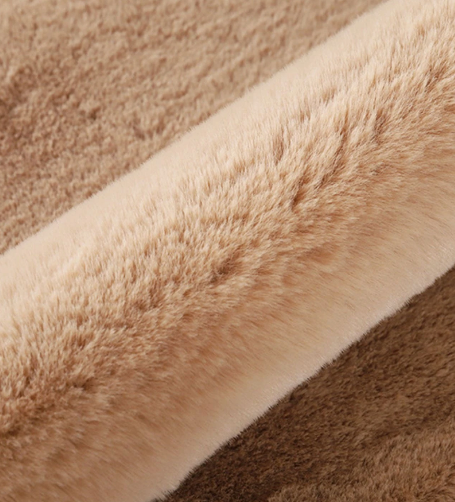 Cute Bear Shaped Irregular Shaped Super Soft Faux Rabbit Fur Area Rugs Shaggy Plush Bedside Rugs For The Bedroom Living Room Hall - Image 9
