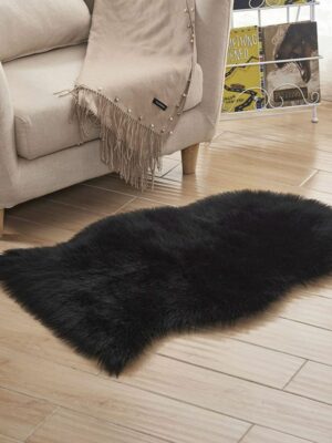 Irregular Shaped Black Shaggy Soft Faux Sheepskin Fur Area Rugs Plush Rugs For the Bedroom Living Room Hall Bedside