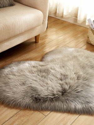 Faux Sheepskin Fur Area Grey Love Heart Shaped Shaggy Plush Rugs For Bedroom Hall Bedroom Bedside Living Room