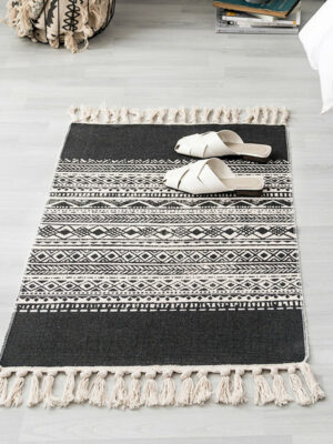 Black Vintage Striped Cotton Area Rug with Tassel Hand Woven Floor Carpet Rug for Living Room Bedroom 60*90cm 04