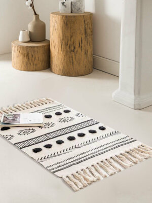 White Geometric Warm Cotton Vintage Striped Area Rug with Tassel Hand Woven Floor Carpet Rug for Bedroom Living Room