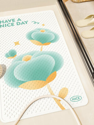 Beautiful Garden PVC Bathroom Anti-slip Mat With Bottom Suction Cups 04