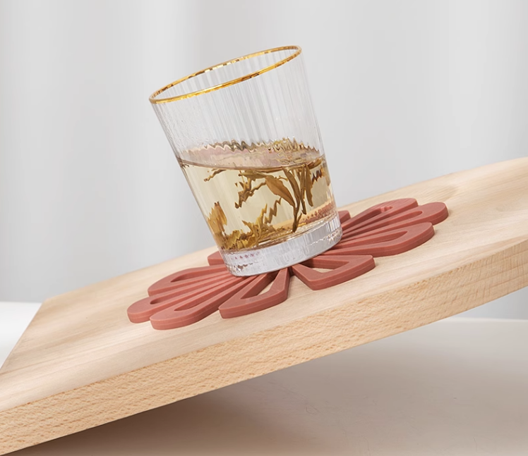 Coloured PVC Flowers Placemats With Wooden Storage Stand - Image 7